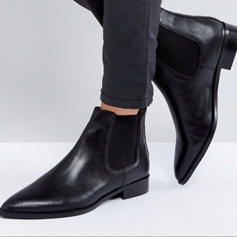ASOS Chelsea Boots size 6